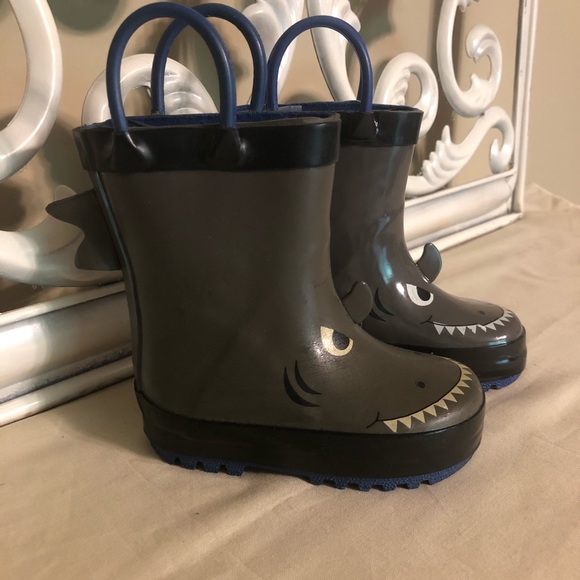 cozy rain boots